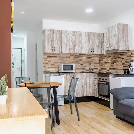 403 Vista Mar Con Balcon 아파트